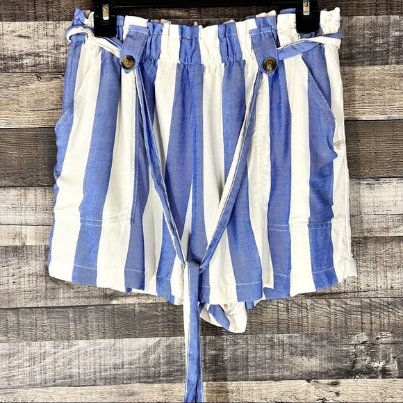 American Eagle Outfitters Pants - NWT American Eagle Blue & White Stripe High Waisted Belted Paper Bag Shorts